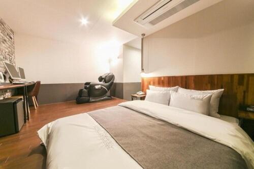 Hotel Chicago Changwon Eksteriør bilde