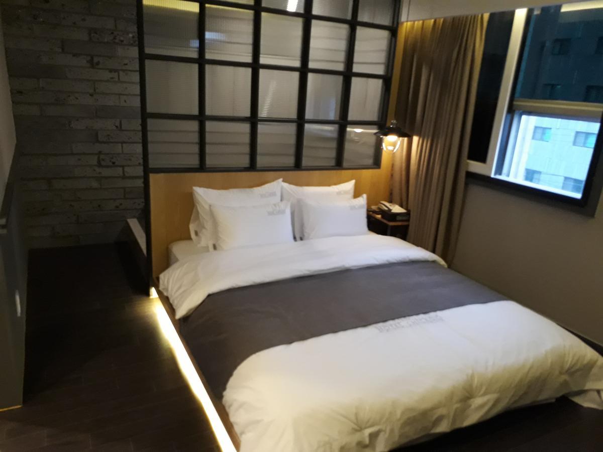 Hotel Chicago Changwon Eksteriør bilde